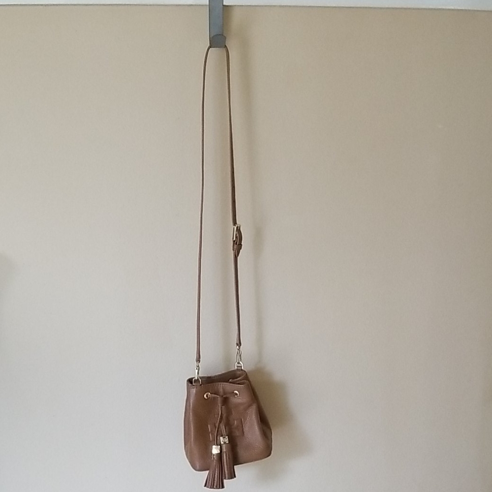 Tory Burch Thea Mini Crossbody Bucket Bag